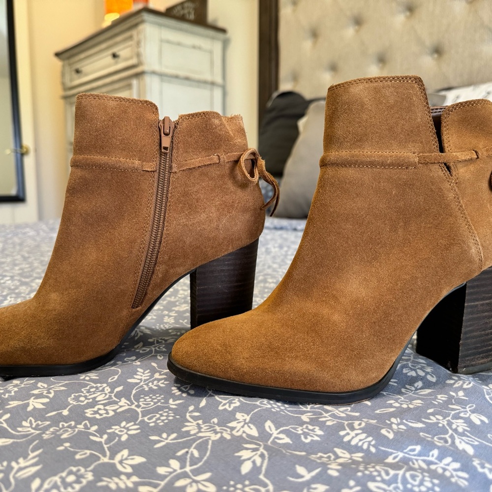 Block heel booties